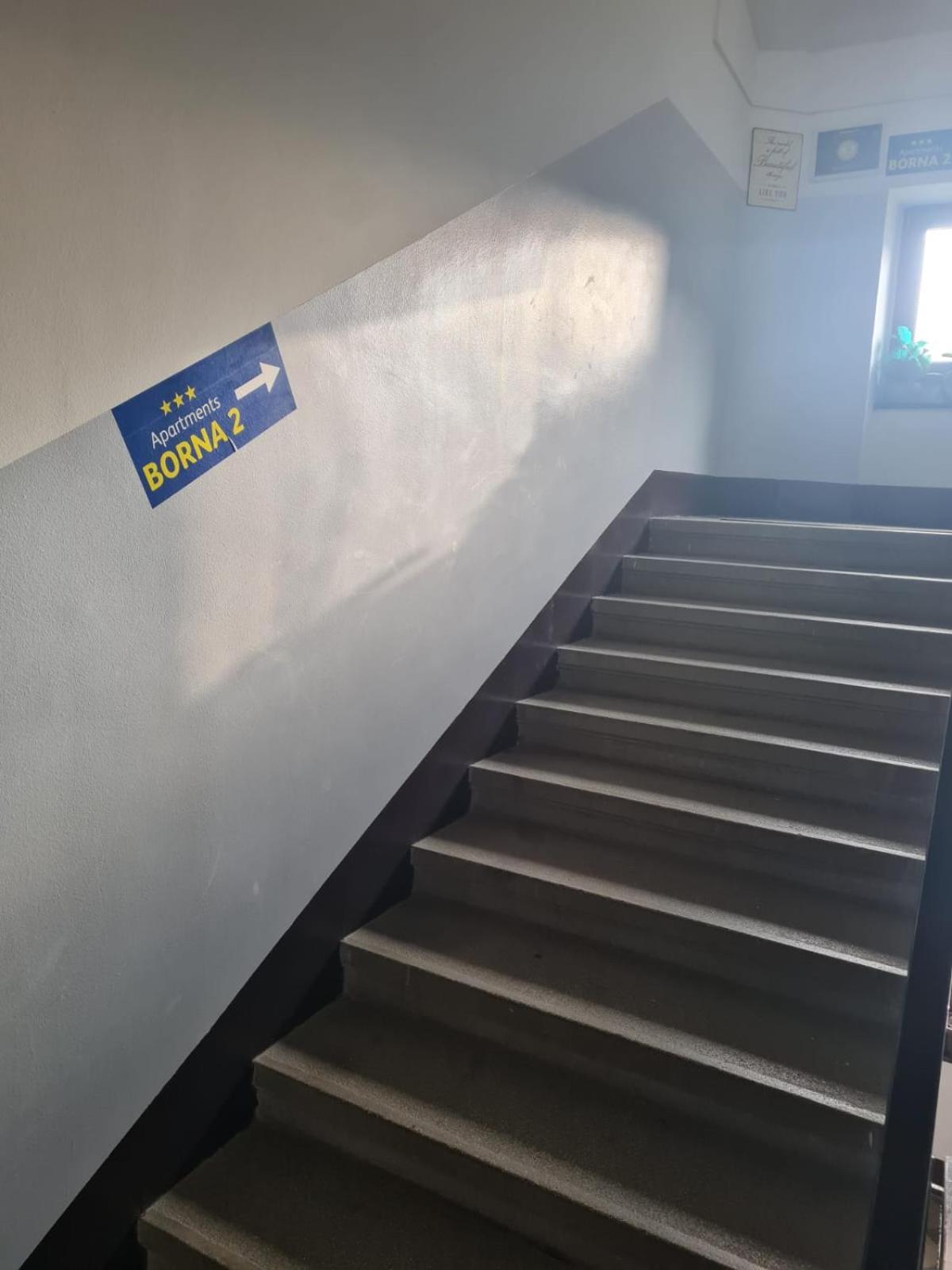 זאגרב Apartments Borna 2 מראה חיצוני תמונה
