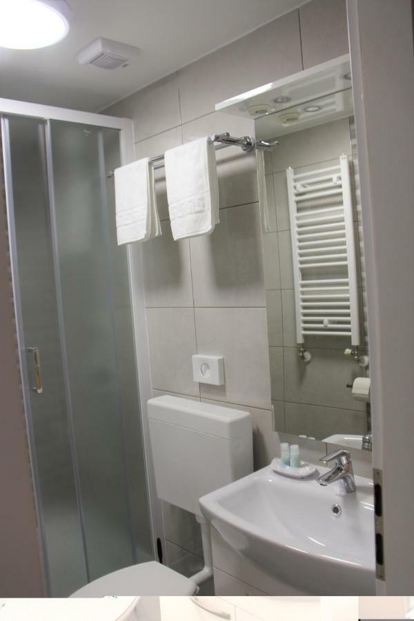 זאגרב Apartments Borna 2 מראה חיצוני תמונה